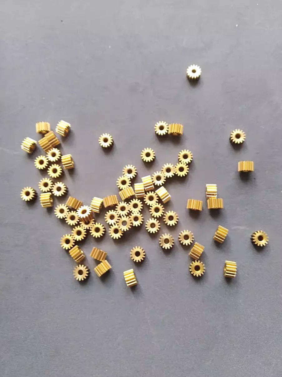 5Pcs 0.2M Brass Gear Spur Pinion 0.2 Modulus Bore Aperture 0.98MM 1.48MM 1.78MM 1.98MM 2.02MM A 30/32/33/36/39/40/50/60/64 Teeth