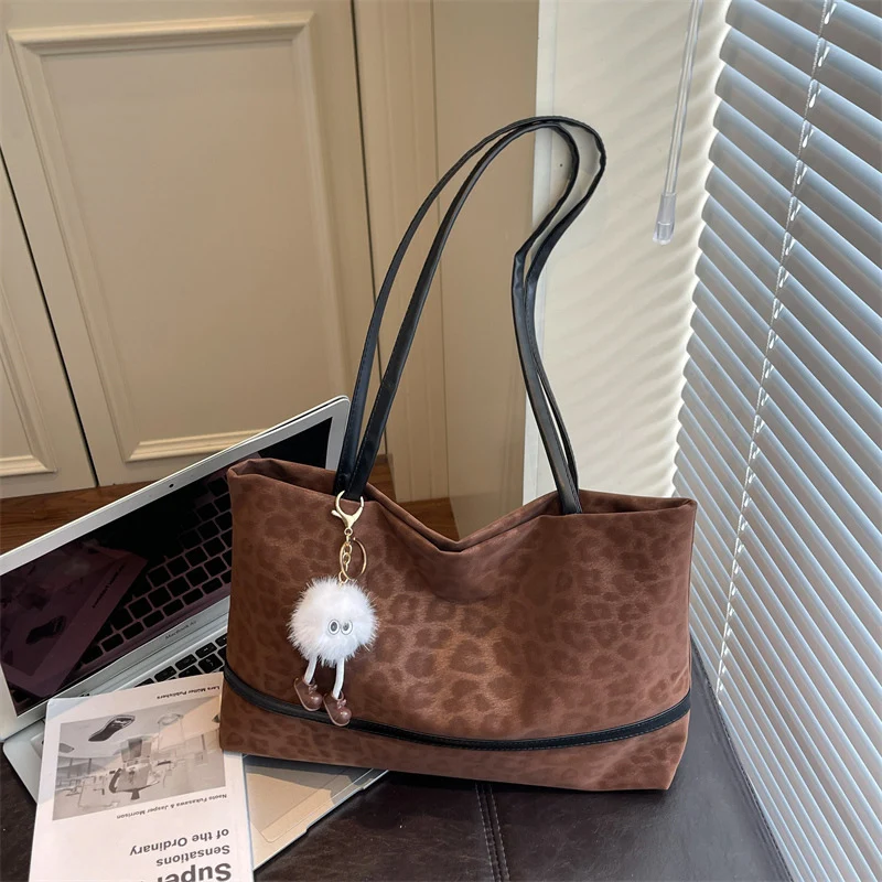 

Сумка-тоут с леопардовым принтом в стиле ретро, модная популярная новая универсальная сумка на плечо, Европа, Америка, хит продаж, пригородная сумка большой вместительности