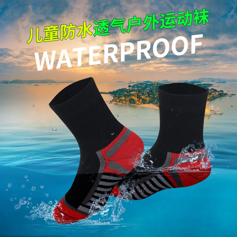 

Unisex Waterproof Crew Socks for Hiking Wading Trail Running Kayaking - Boys Girls Shoe Size 23-36