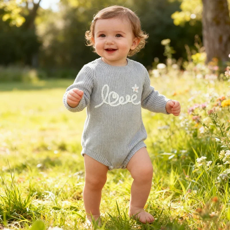 2026 الوليد الطفل السروال القصير متماسكة ملابس الطفل طفلة رومبير طويلة الأكمام اليدوية التطريز الرضع طفل الفتيان بذلة وزرة