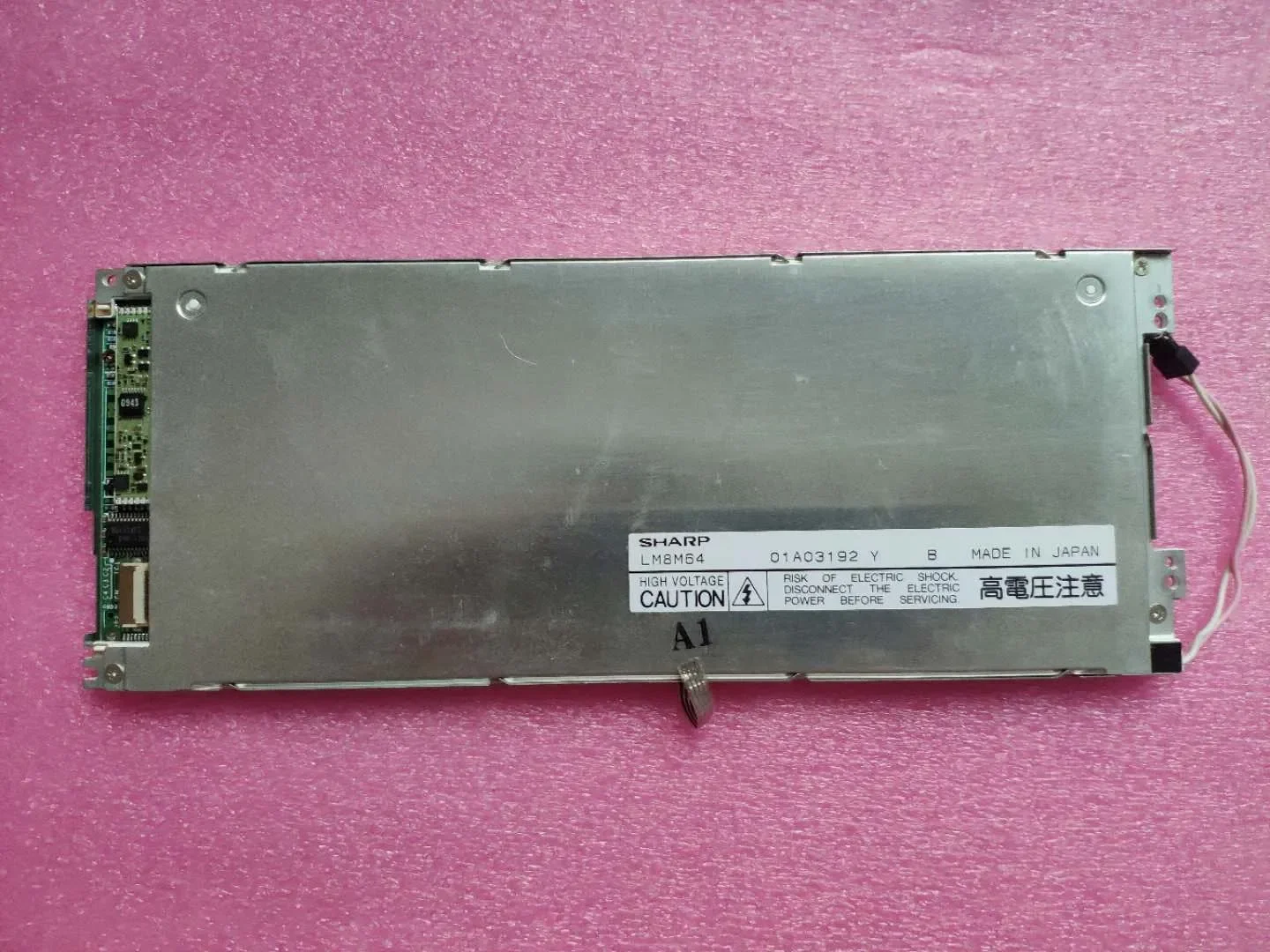 

LM8M64 chip, electronic components