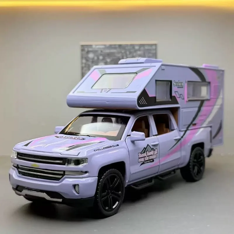 1:32 Silverado Veicolo ricreativo RV Modello di auto in lega Suono e luce Giocattolo per bambini da collezione Regalo di compleanno
