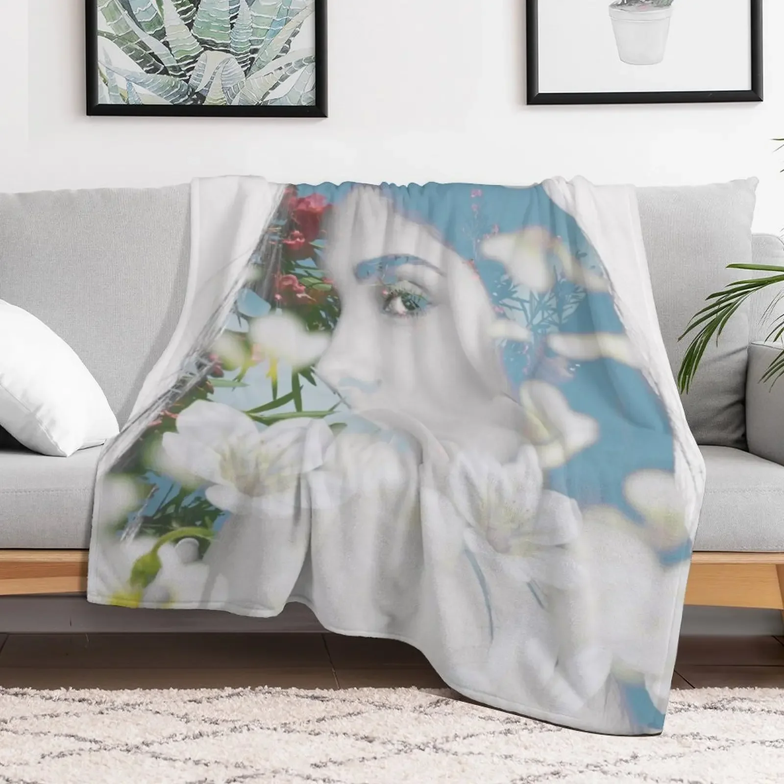 New Como la Flor Silhouette with Flowers Throw Blanket Picnic Weighted Luxury St Sofa Quilt Blankets