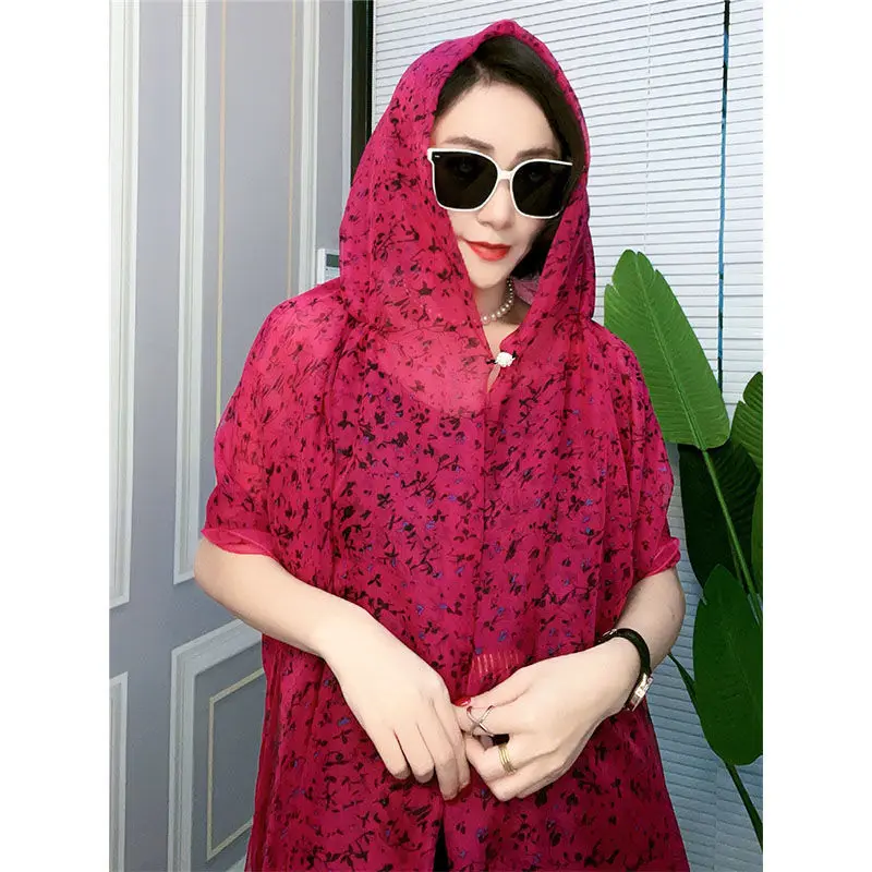 Beach Cape Hooded Shawl Sunscreen Coat Wind Protection Multifunctional Scarf Beach Vacation and Leisure Women Poncho Cloak Red