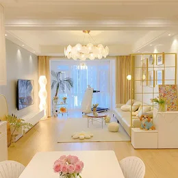 Ruang tamu, lampu gantung, lampu kristal, modern, sederhana, berkesan elegan