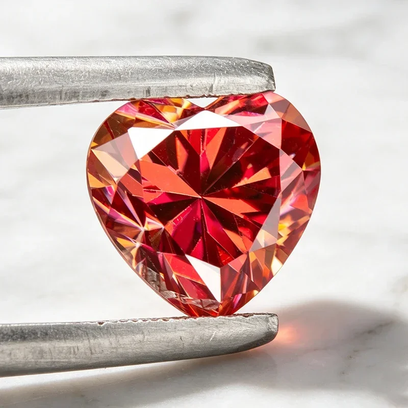 Moissanit-Stein, Wassermelonenrot, herzförmig, im Labor gezüchteter Edelstein für die Herstellung von hochwertigem Schmuck, Ringe und Ohrringen, inklusive Zertifikat. – Detail 5