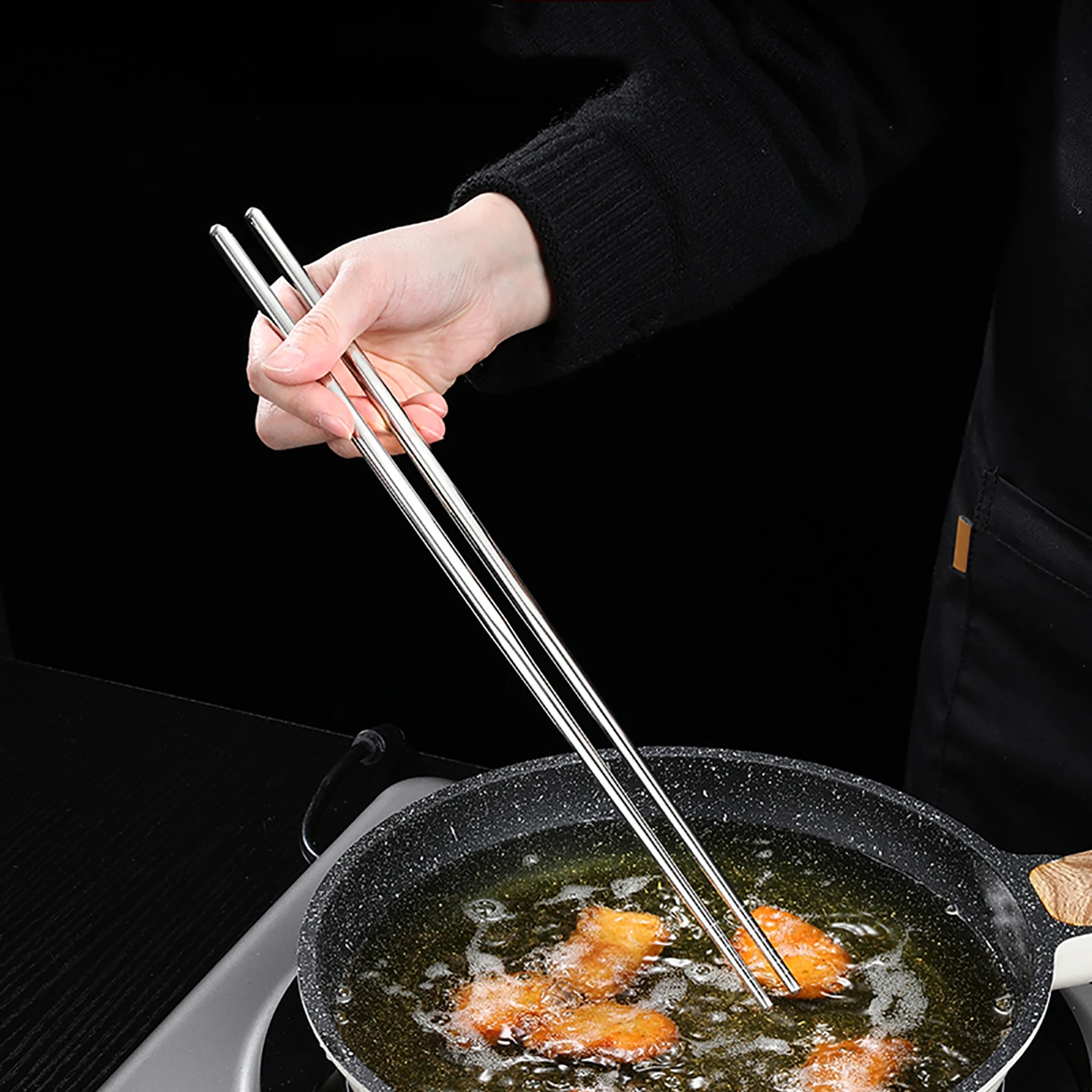 

Ultra Long 36cm Chopsticks for Deep Frying LFGB Certification 304 Stainless Steel Heat Insulation Hotpot Chopsticks for Kitchen