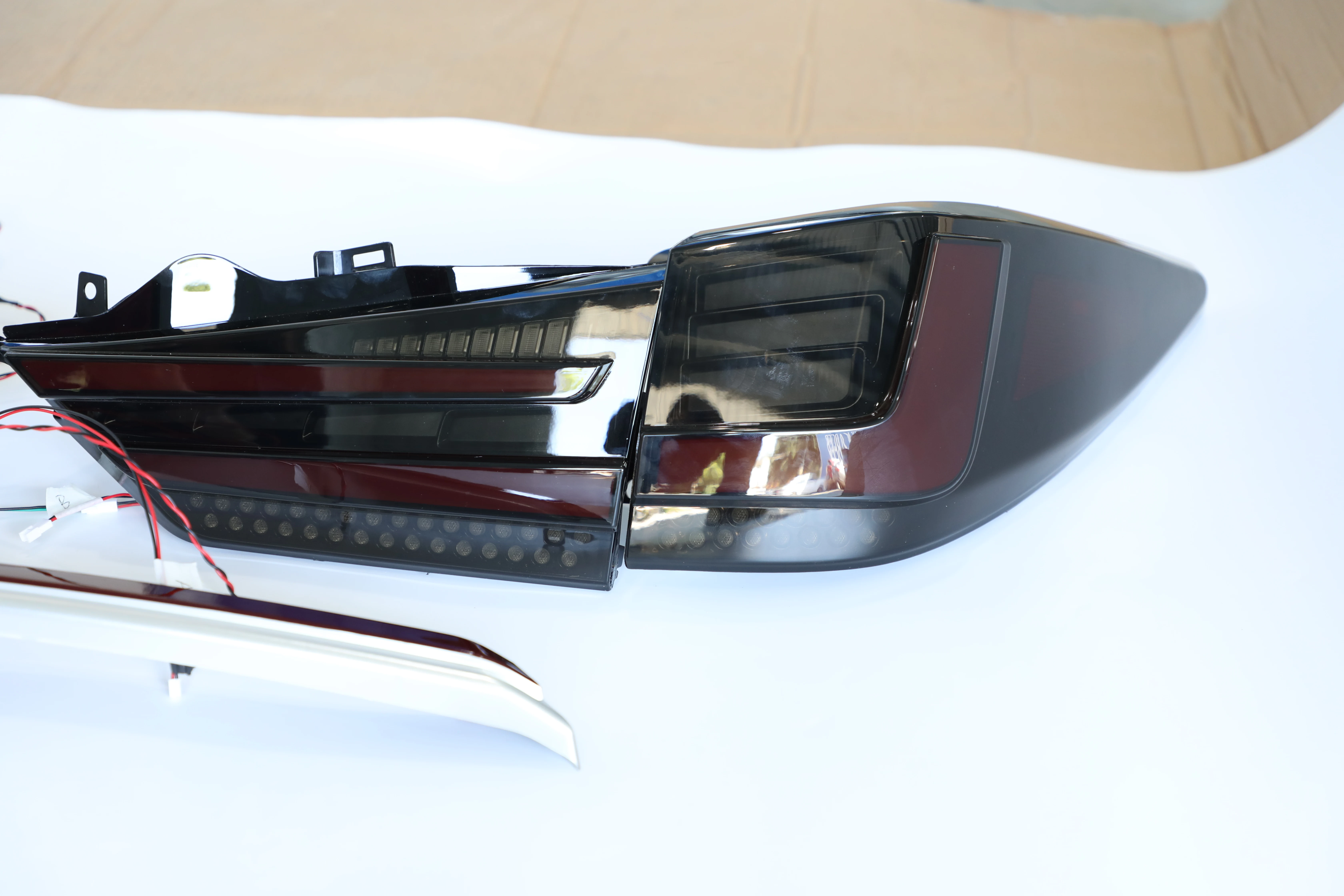 Suitable for 2016-2021 RX Lexus Lexus modified and upgraded taillights RX upgraded taillights.