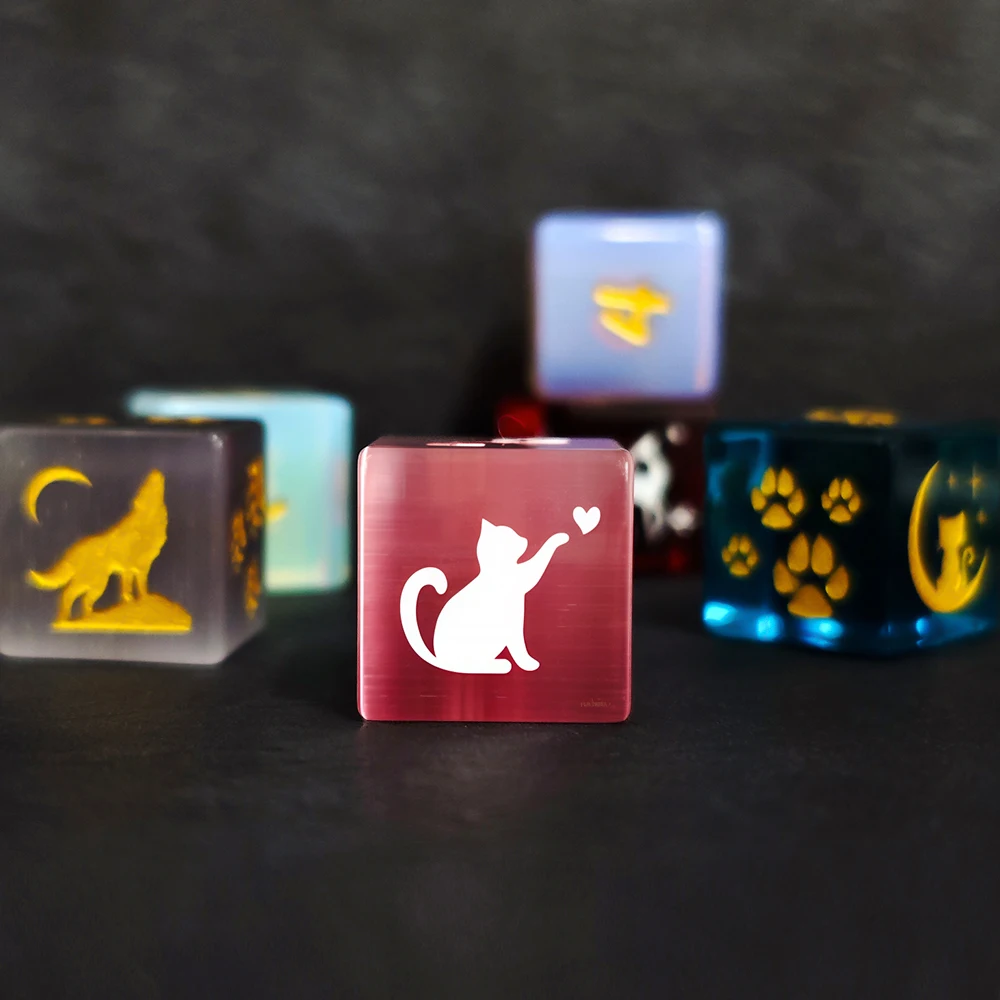 Dados de cristal de seis caras, garra de gatito, juego ligero, regalo, reunión familiar, entretenimiento, juego de mesa, accesorios para juegos de fiesta