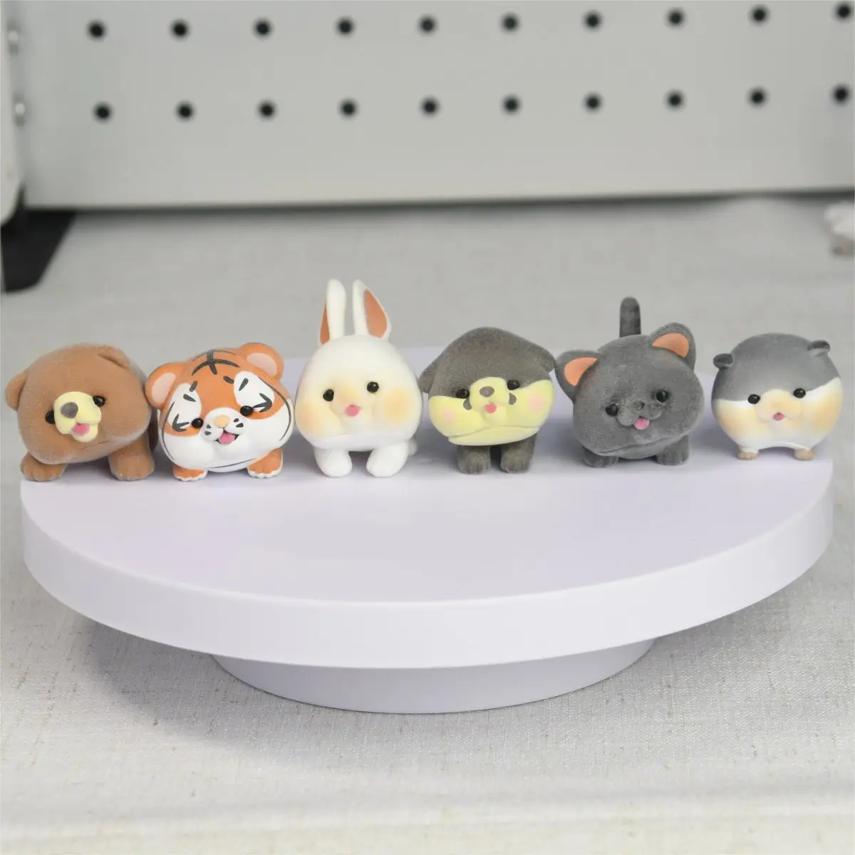 Qualia capsule toys cute flocked round face Animals Mascot Figures