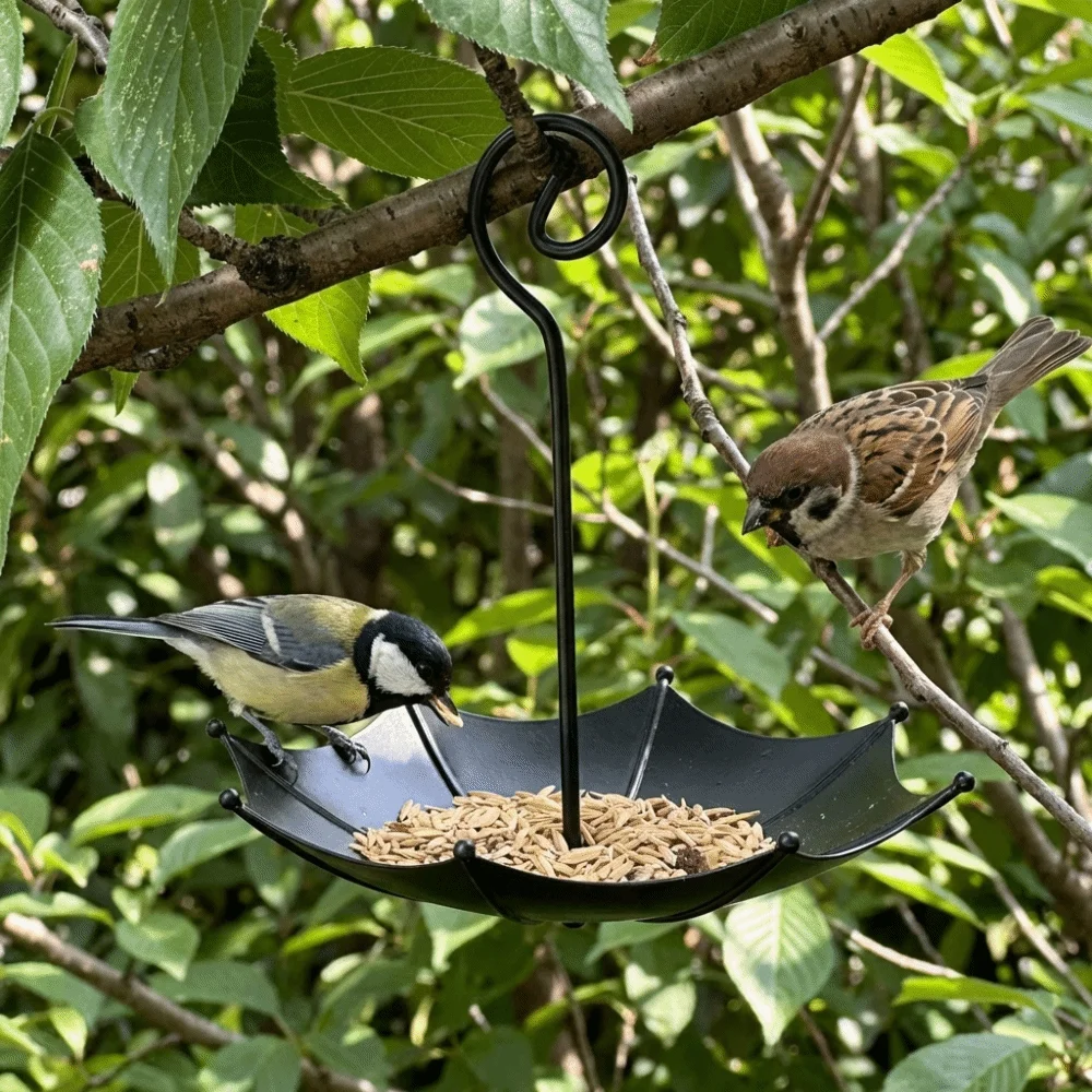 

Umbrella-shaped Hanging Bird Feeder Creative Anti-leakage Bird Feeding Station Plastic Decorative Hummingbird Feeder Outdoor