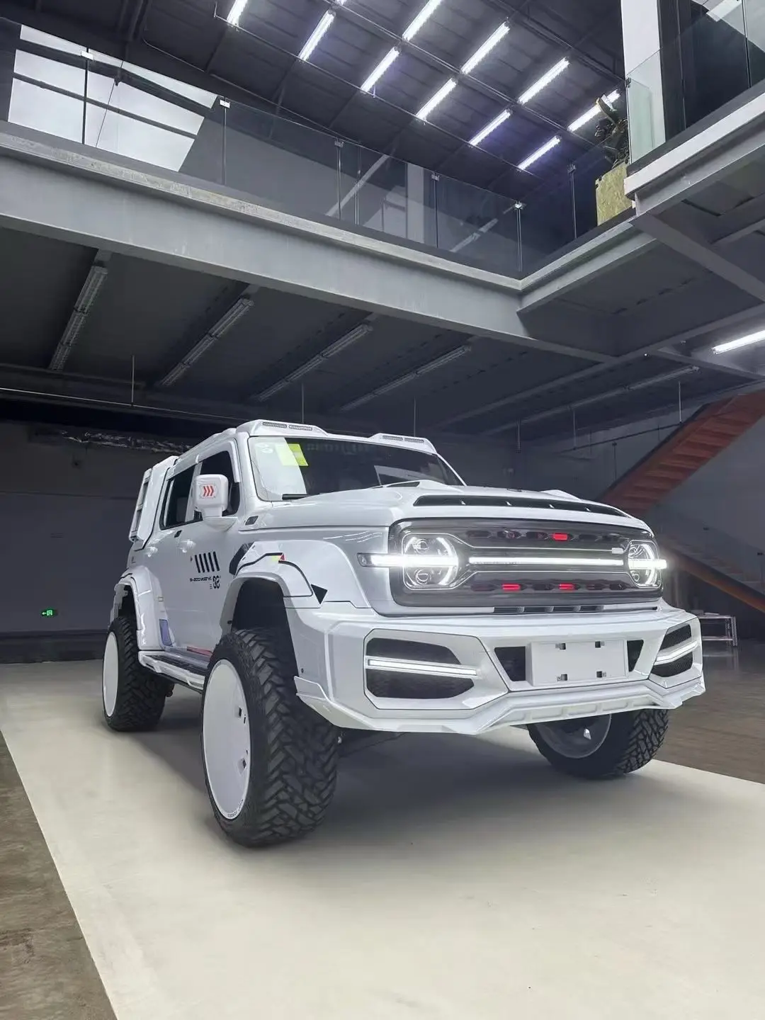 Body Kit Upgrade for the Changan Tank 300 Off-road Vehicle, Including Decorative and Protective Exterior Accessories.