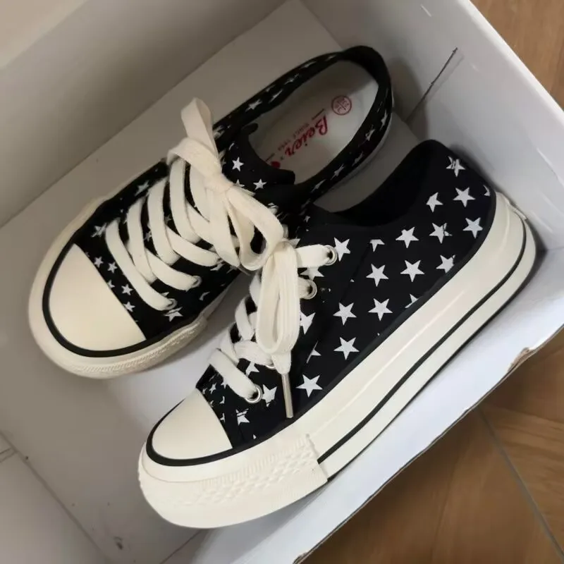 Casual Star Low-Top Canvas Shoes Soft Thick Sole 2026 Summer Hot Style Unique Design Breathable Versatile Sneakers