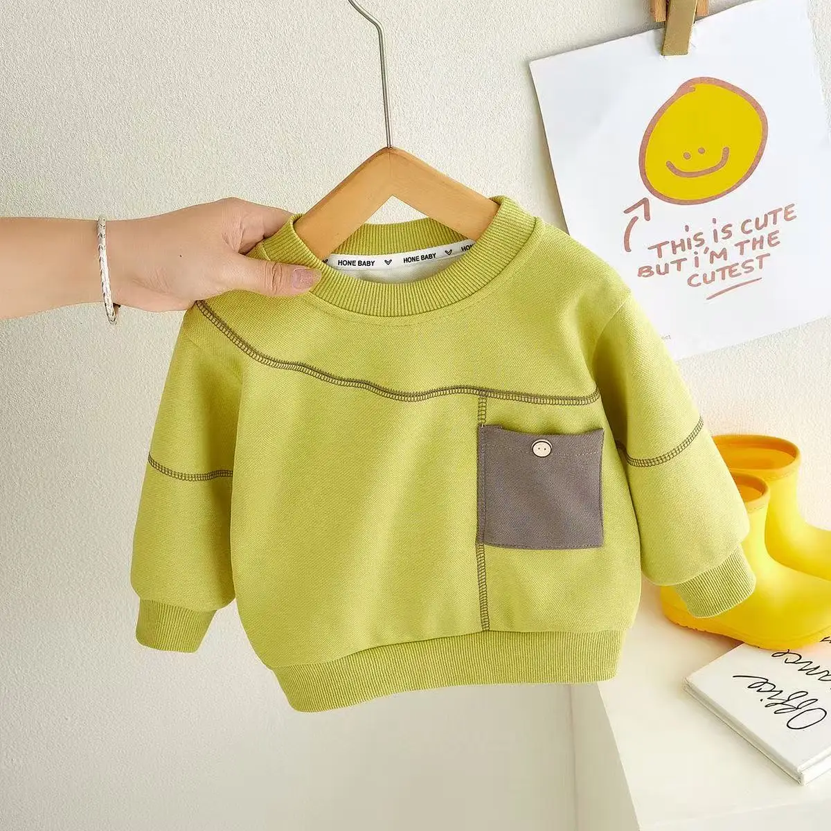 

Spring and Autumn Children's Sweater 2025New Long sleeved Top for Boys Small and Medium Sized Children's Outwear Bottom for Baby