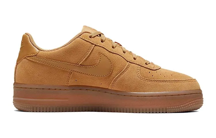 у Nike Air Force 1 LV8 3. Pszenica GS