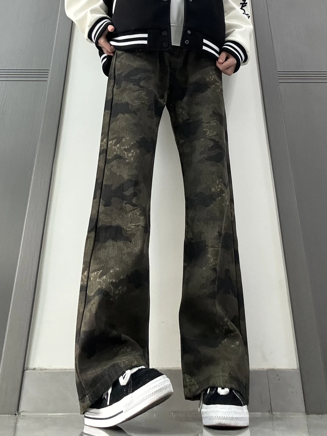 

Cleanfit Men's Fce Lined Camouflage Jeans mid Waist Slim Fit Bootcut Pants Straight Leg Trousers for Winter Wear