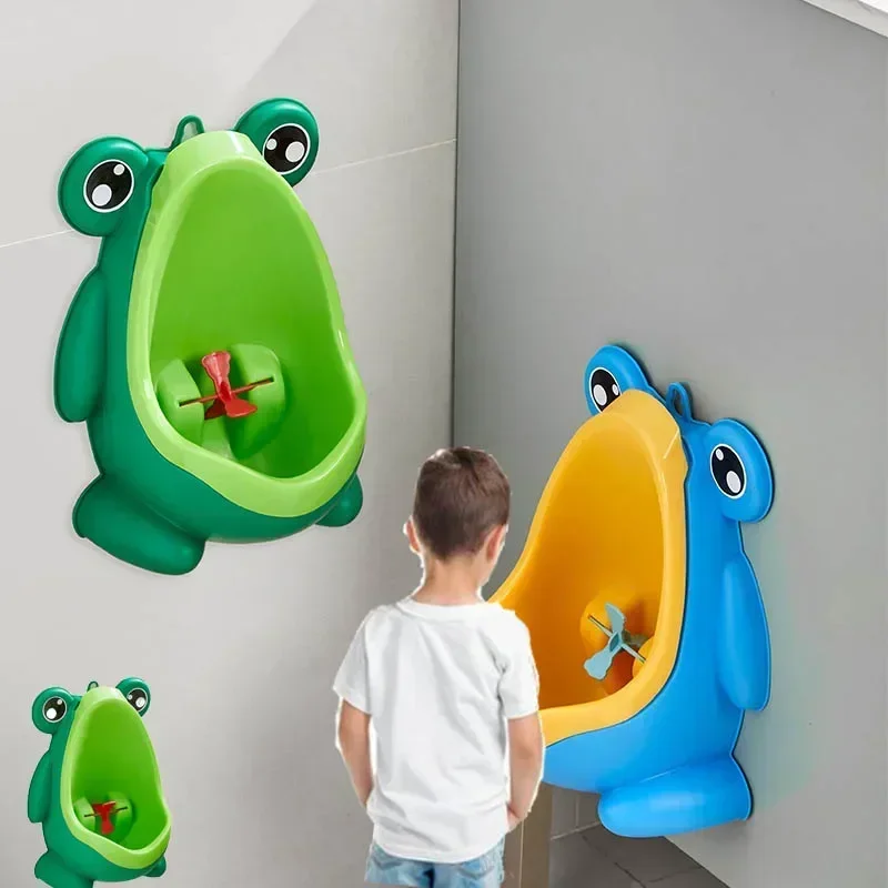 Cute Frog Standing Children\'s Urinal Wall-Mounted Potty Baby Toilet Training Fun Aiming Target Vertical Pee Infant Toddler