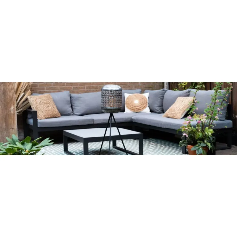 Outdoor Metal Floor Lamp Solar Waterproof Light Emitting Diode Floor Lamp Balcony Tripod Sustainable Lighting Garden Decoration