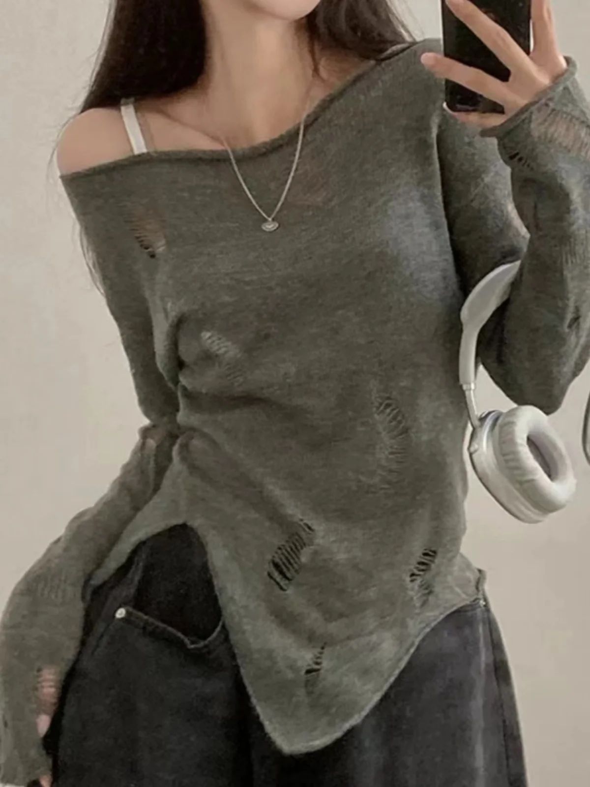 เสื้อถักสไตล์เกาหลีแบบกลวงสำหรับผู้หญิง เสื้อสเวตเตอร์บางเฉียบ ดีไซน์กระชับสัดส่วน แขนยาว แฟชั่น