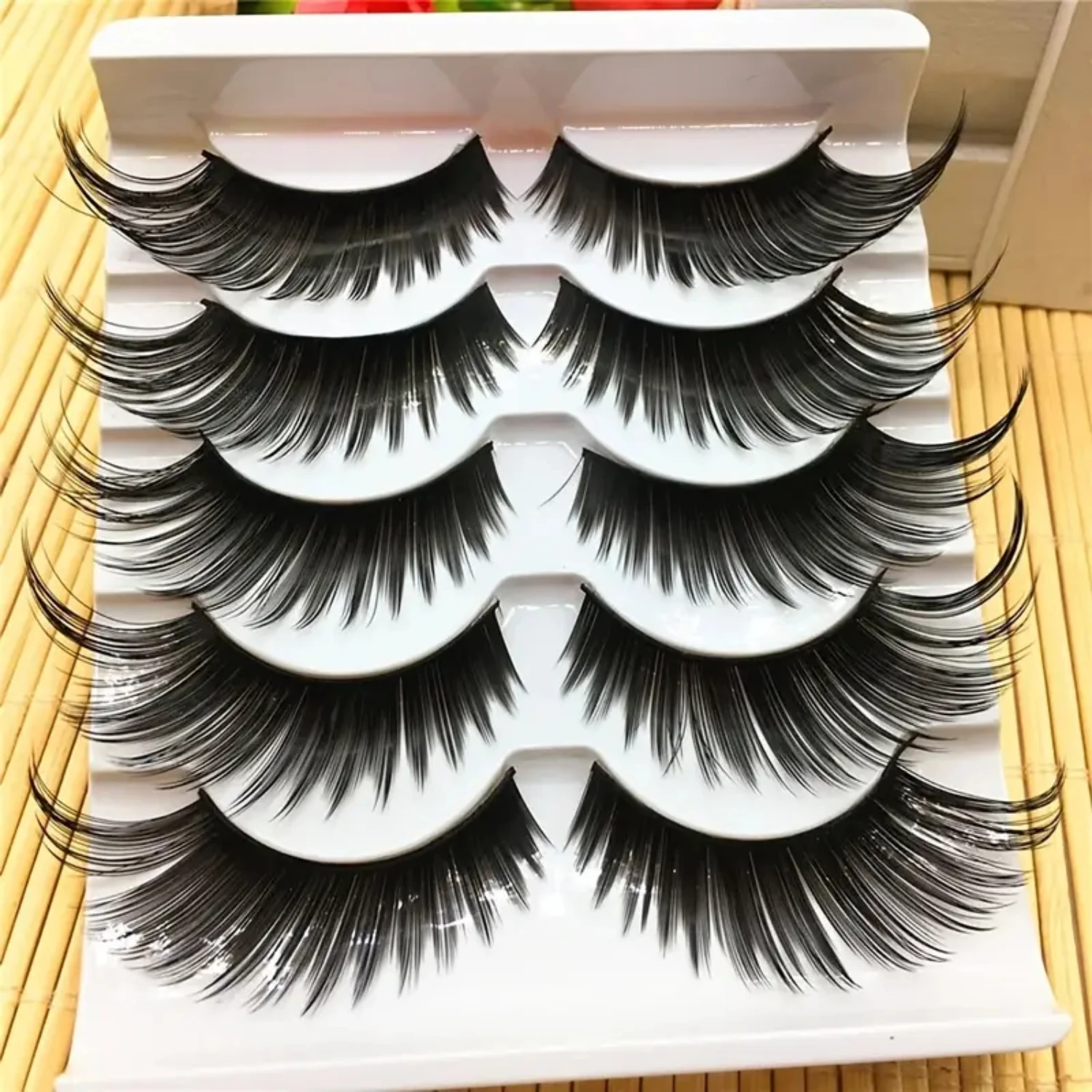 5 Pairs Black False Eyelashes Exaggerated Thick Lashes Cat-Eye Fluffy Faux Mink Lashes For Daily & Party Makeup Lashe clusters