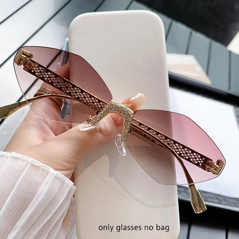 نظارات شمسية عصرية جديدة بدون إطار بحافة مقطوعة سداسية نظارات شمسية عالية الجودة على شكل ألماس معدني على شكل حرف F 90277