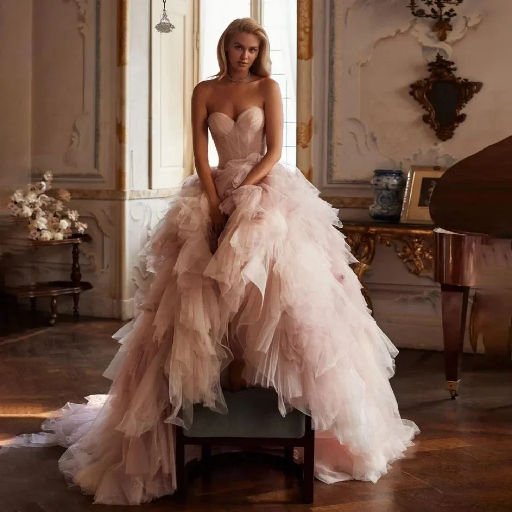 カスタマイズされた魅力的なフラワーステッカーウェディングドレス恋人ノースリーブブライダルドレスジッパータンクトップ付き