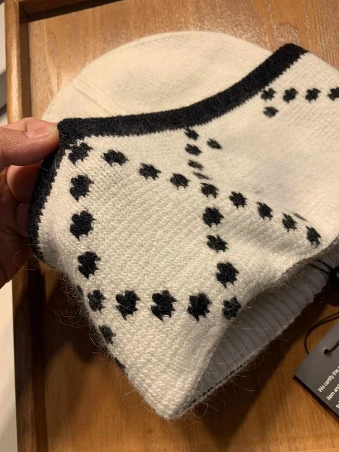 العلامة التجارية كامل مطبوعة رسالة C محبوك قبعة الجلد ودية حقيبة رئيس قبعة باردة وشاح دافئ + قفازات ثلاث قطع الكشمير مجموعة