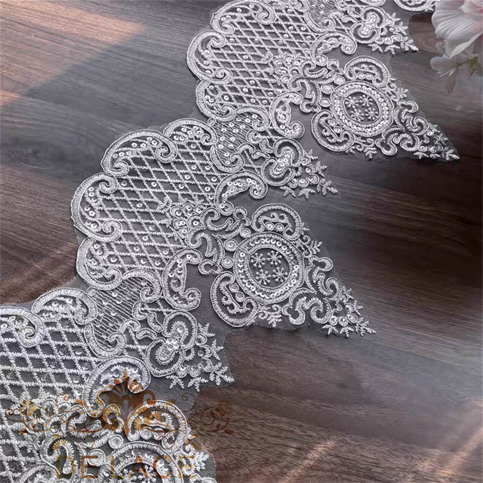 HS Exquisite Stickerei-Spitzenbesatzbretter mit funkelnden Pailletten, einzigartiges Muster, Spitze, PAtch, Hochzeitskleid, DIY-Zubehör