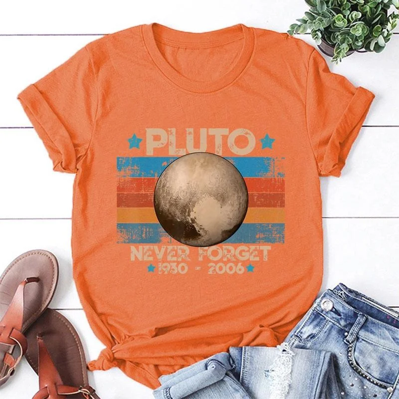 Vintage Never Forget Pluto Nerdy Astronomy Space Science T-Shirt Fashion Creative Design Round Neck Short Sleeve Tees