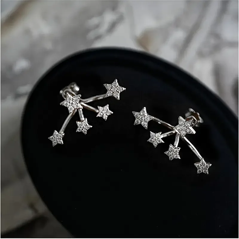 Women's White Star-Shaped Stud Earrings, Simple Fashion