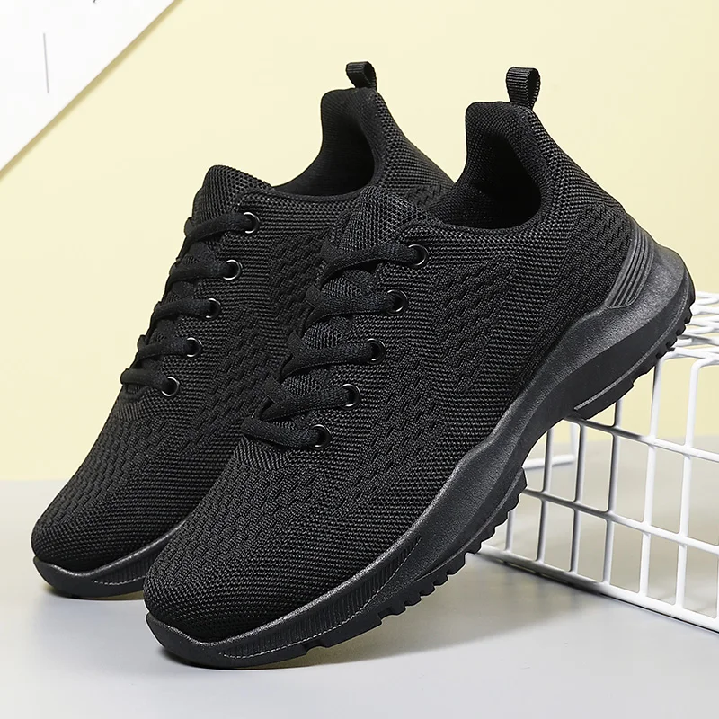 

Женские кроссовки 2026 года: высококачественные дышащие сетчатые слипоны на плоской подошве, мягкие вулканизированные туфли для ходьбы