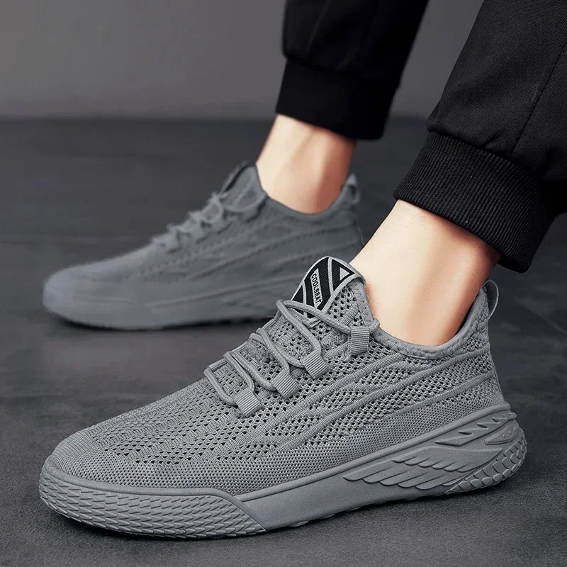 Latające tkane wentylowane buty nowe mody męskie sportowe trampki do biegania Trend w modzie buty deskorolkowe wygodne buty na deskorolkę