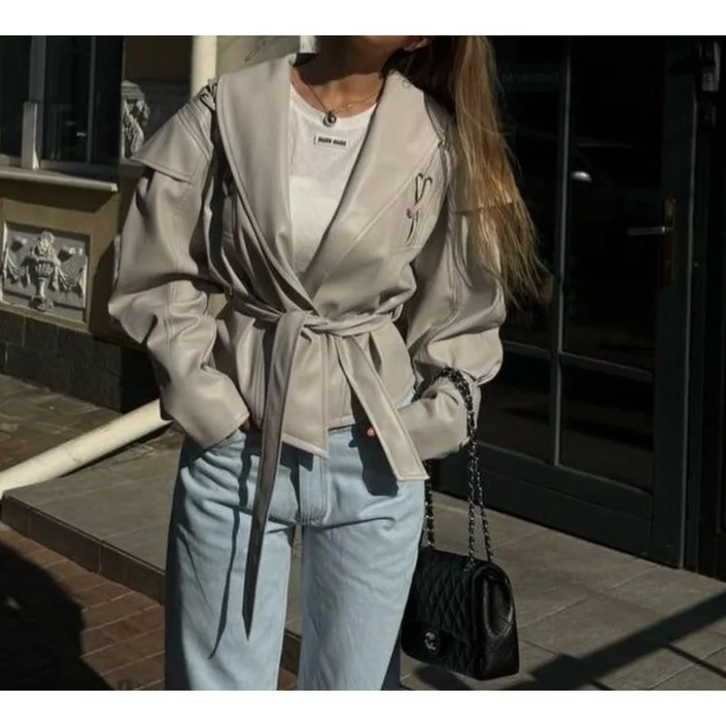 Рисунок 3 - Красивая женщина