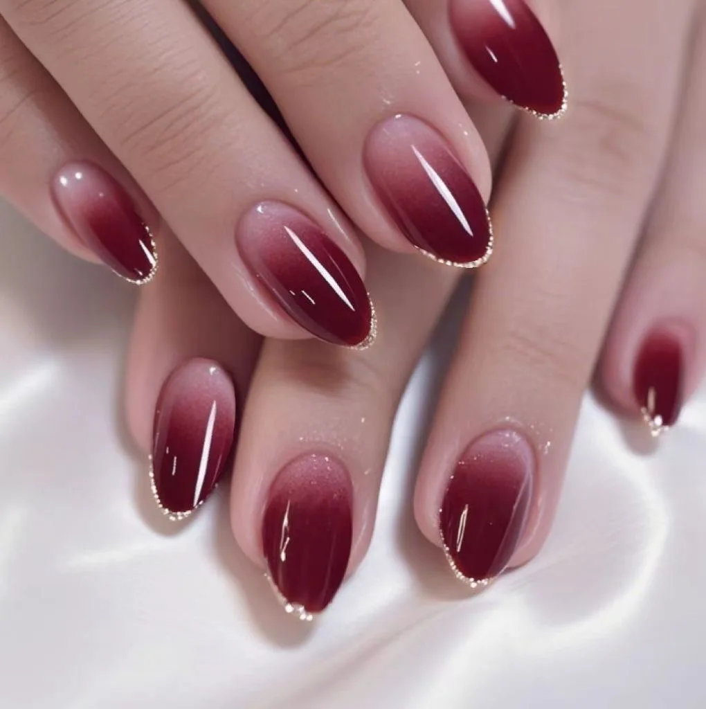 

2026 New Minimalist Nail Art - Sexy and Brightening Gradient Glitter French Medium-Length Oval Wearable Nails