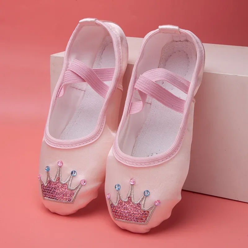 Children's Dance Shoe Soft Sole Practicing Cat Claw Satin Embroidery Ballet Body Yoga Girl Indoor Gymnastics Shoes