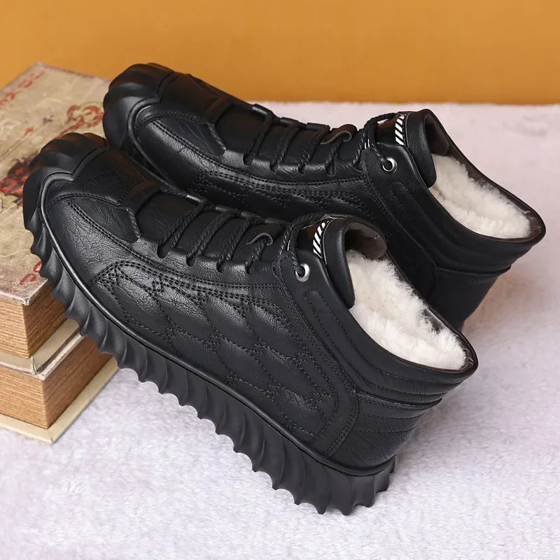 Men Cotton Shoes  Winter Plush Insulated Shoes Cold Snow Resistant Work Boots Comfortable Outdoor Casual Shoes Fashion Short