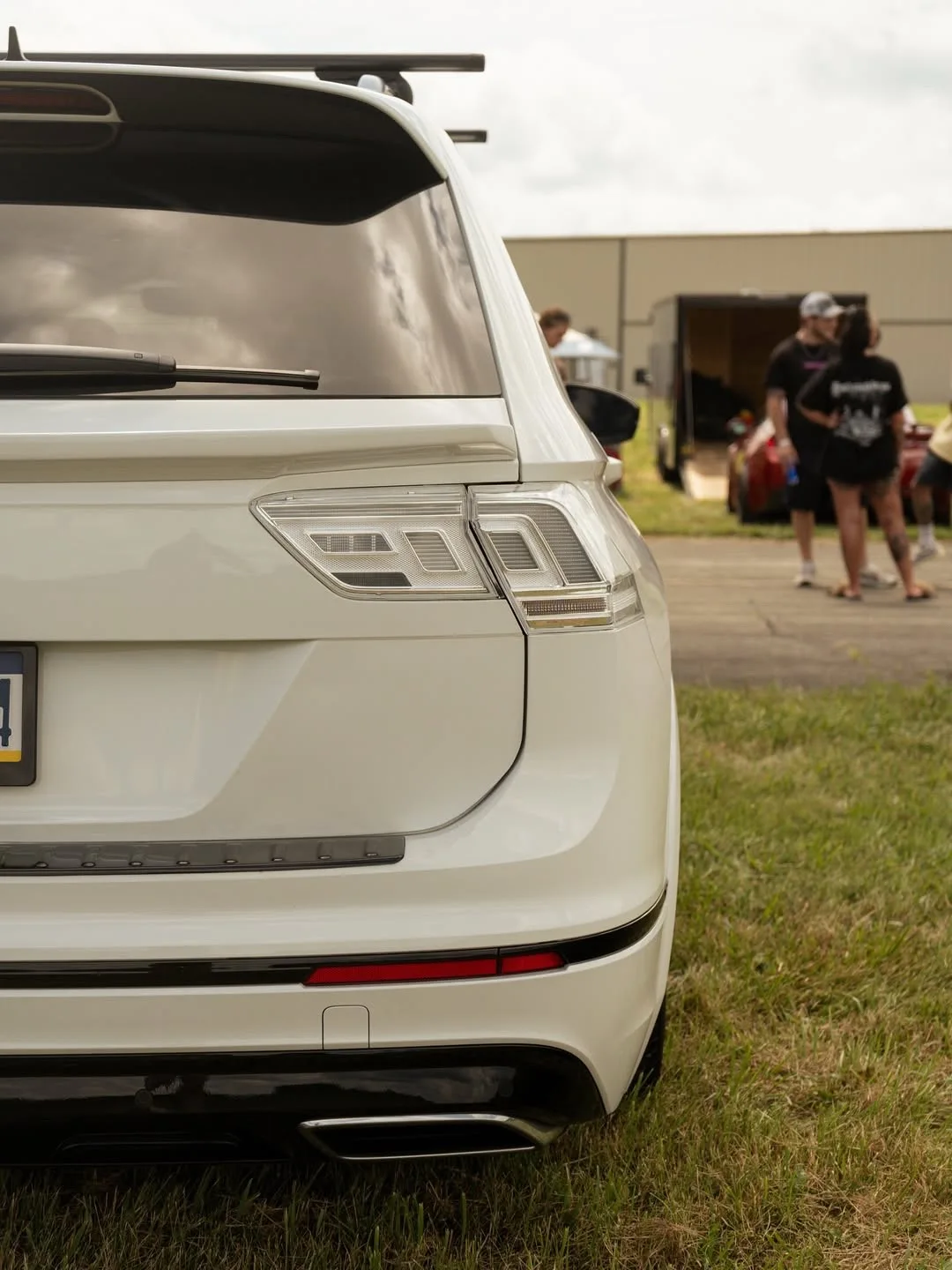 For US Spec VW Tiguan 2017-2021, Clear Transparent White PC Lens LED Rear Taillights, Full Complete Set 4Pcs Inner & Outer Tail