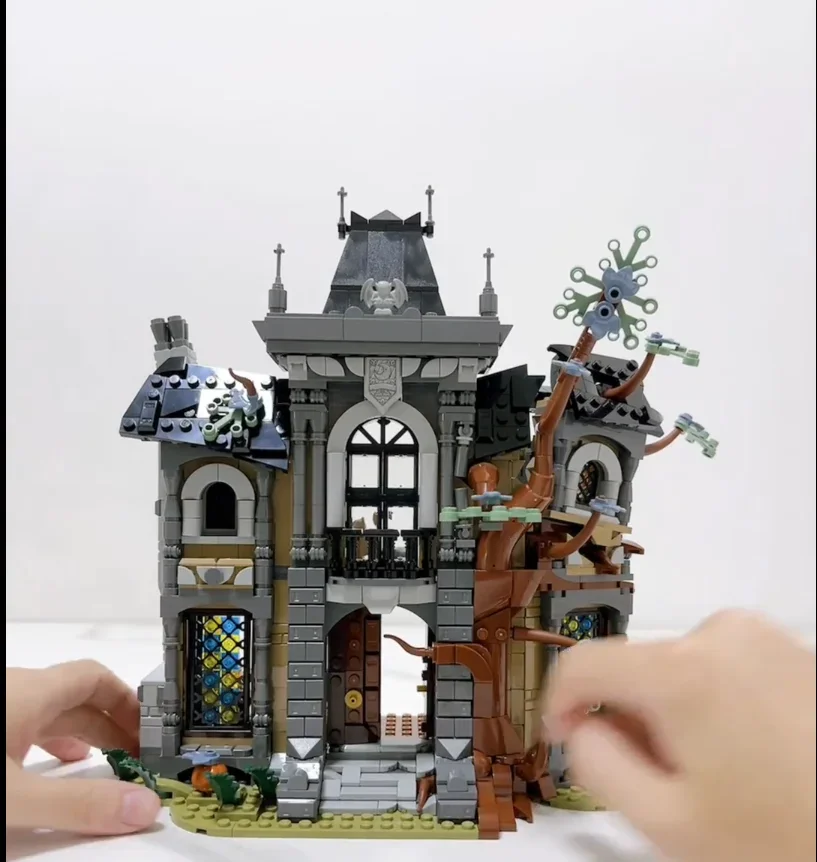 1420Pcs Midnight Valley Mayor Manor Building Kit Ghost Town Mansion Bricks Set DIY Assembly Toy