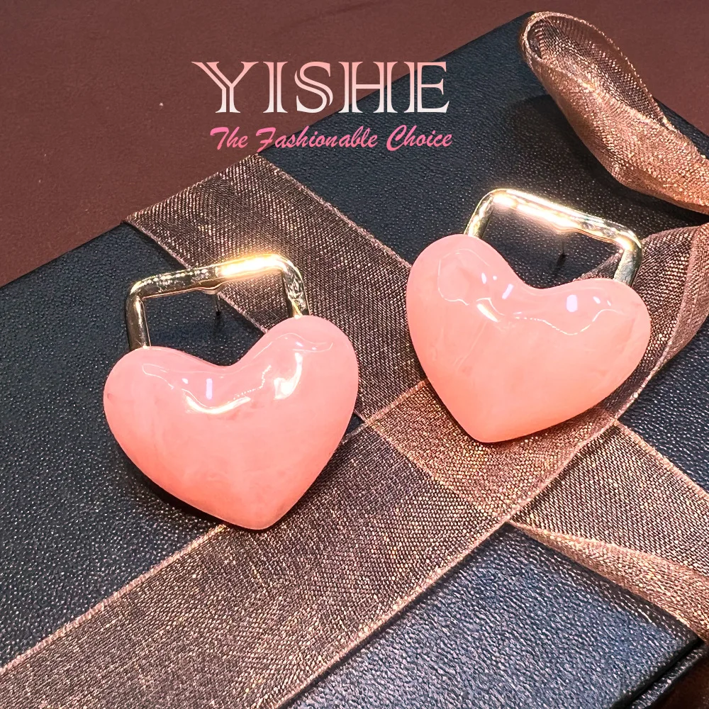 

Early summer pink love stud earrings, Korean niche design sense S925 elegant temperament versatile fashion commuter earrings