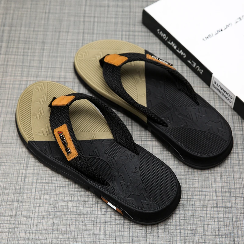 Man House Flip Flops Summer Breathable Beach Shoes EVA Slippers Sandals Men Luxury Flip Flops Soft Slippers Home Clogs Slides