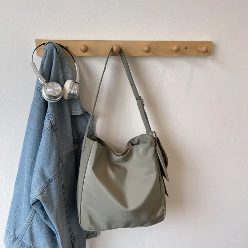 

Luxury Reversible Tote Bag For Women Two Sided Designer Bag Offering Different Patterns For Versatile Everyday Use