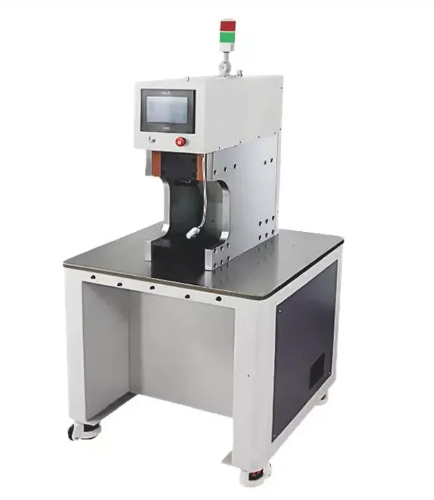 Automatic wire cutting and crimping machine for cable and harness processing