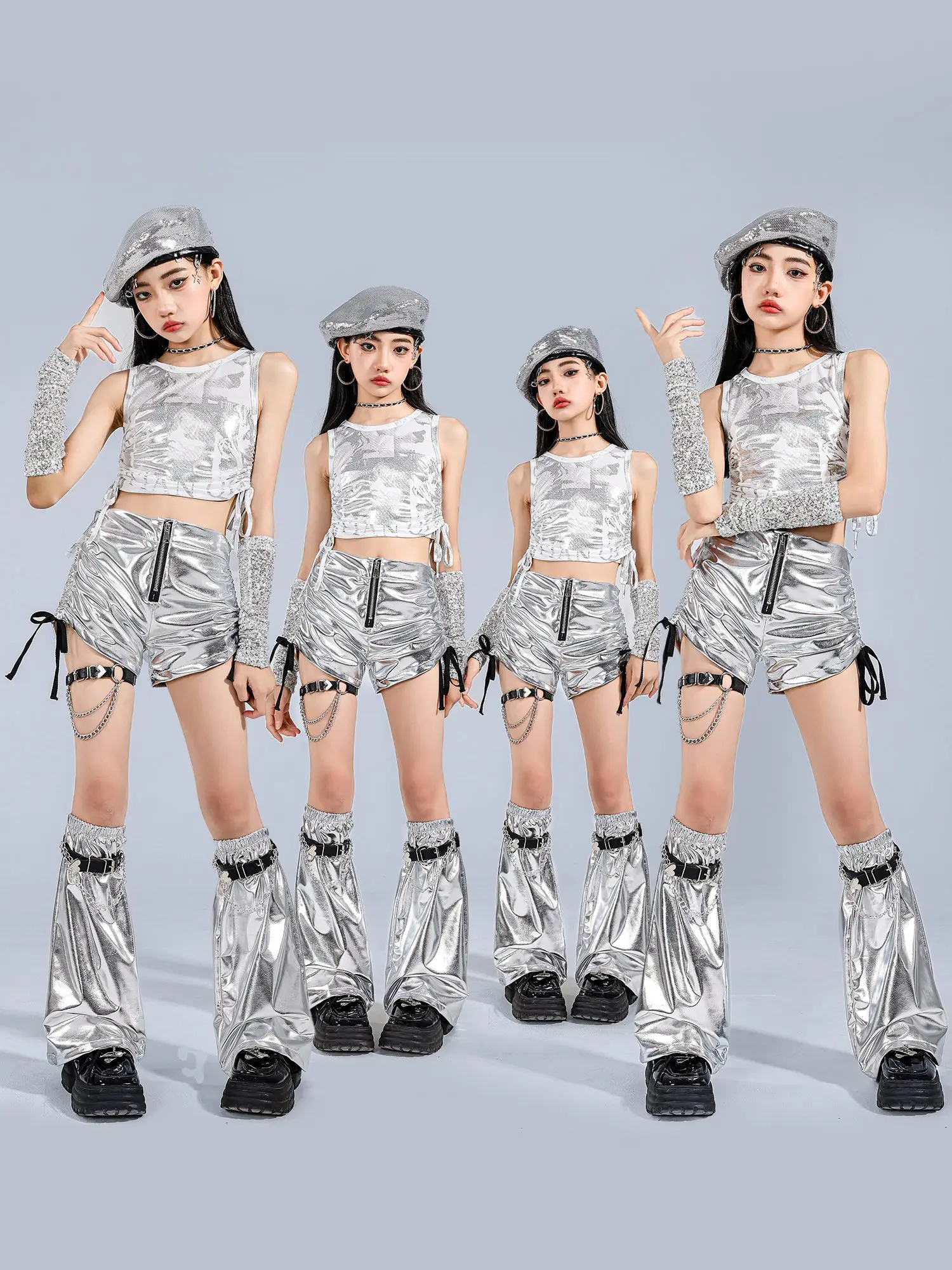 Bambini Argento Jazz Cheerlead Costume di danza Ragazze Top Pantaloncini Estate Kpop Hip Hop Performance Abiti Concerto Stage Wear BL16634