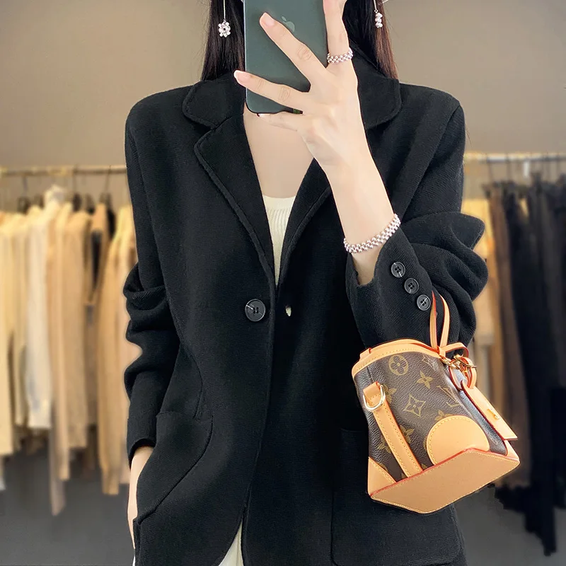 

Autumn And Winter New Worsted Wool Cardigan Women's Coat Solid Color With Pocket Suit Collar Loose Sweater Top XQ271