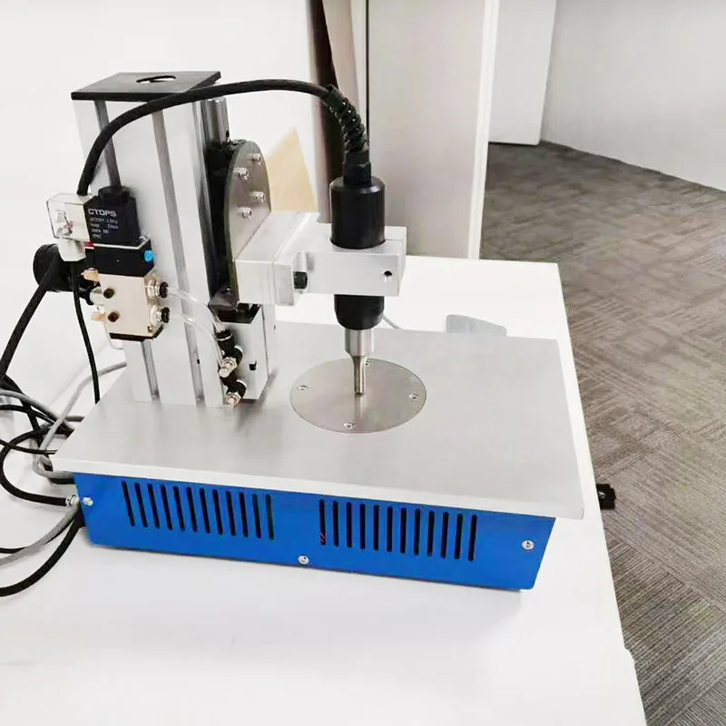 Mini soudeuse par points pour sangles d'oreille, machine à plaquer les chants, outil de soudage par points pour masque