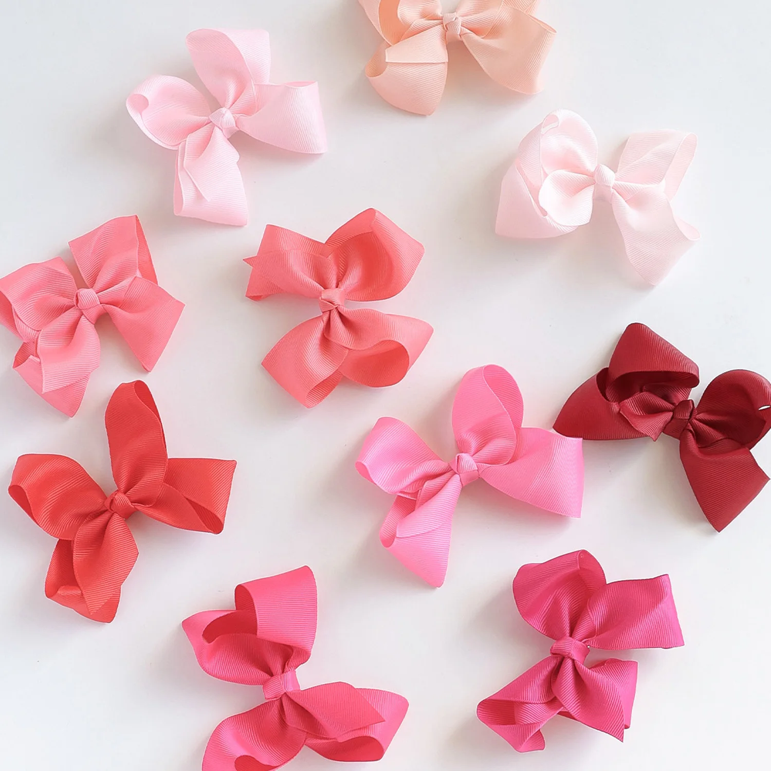 

Set of 10 Threaded Women's Hair Clips Hair Accessories
