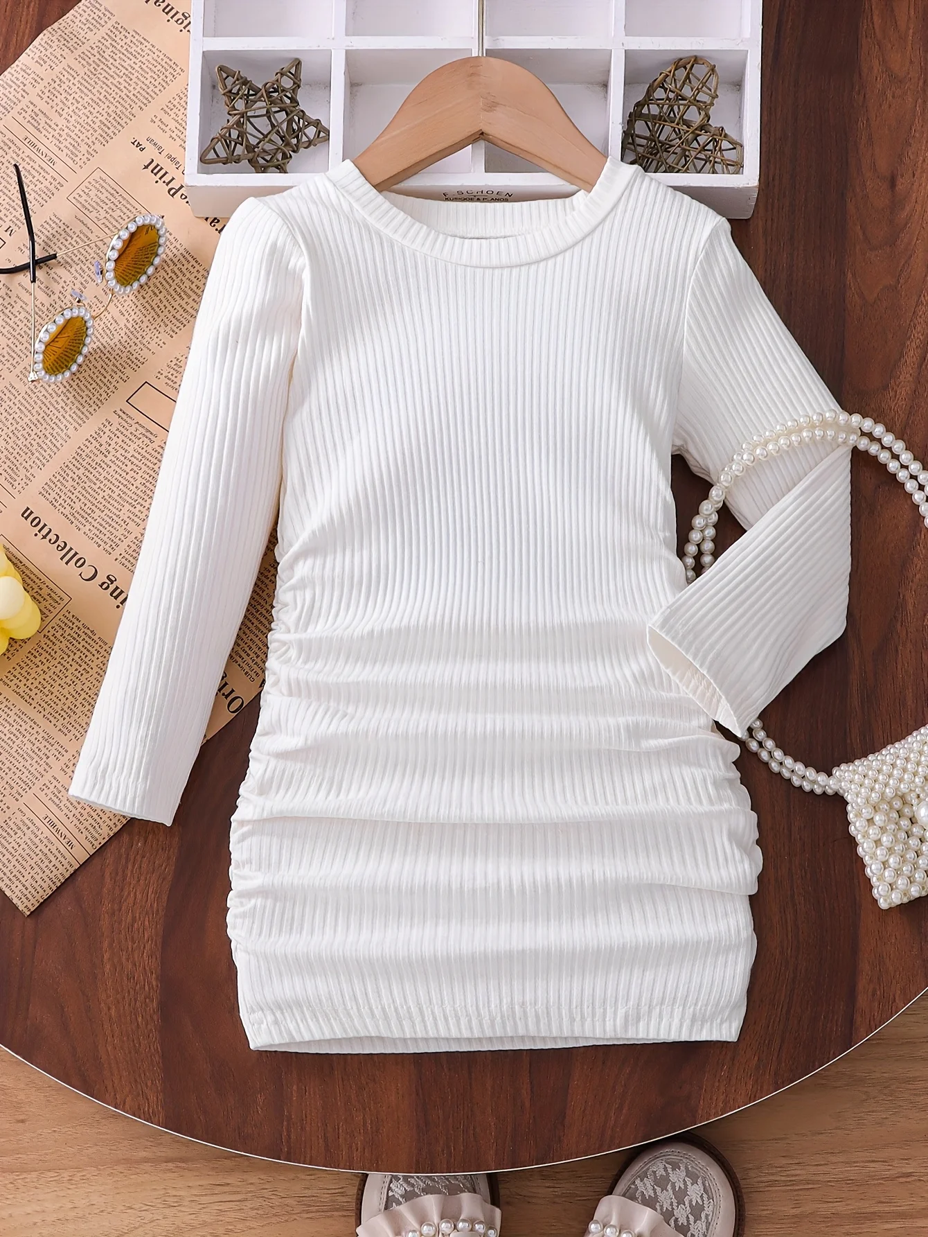 فستان بناتي للربيع والخريف كاجوال بلون سادة محبوك برقبة دائرية وأكمام طويلة أنيق ومطوي نحيف