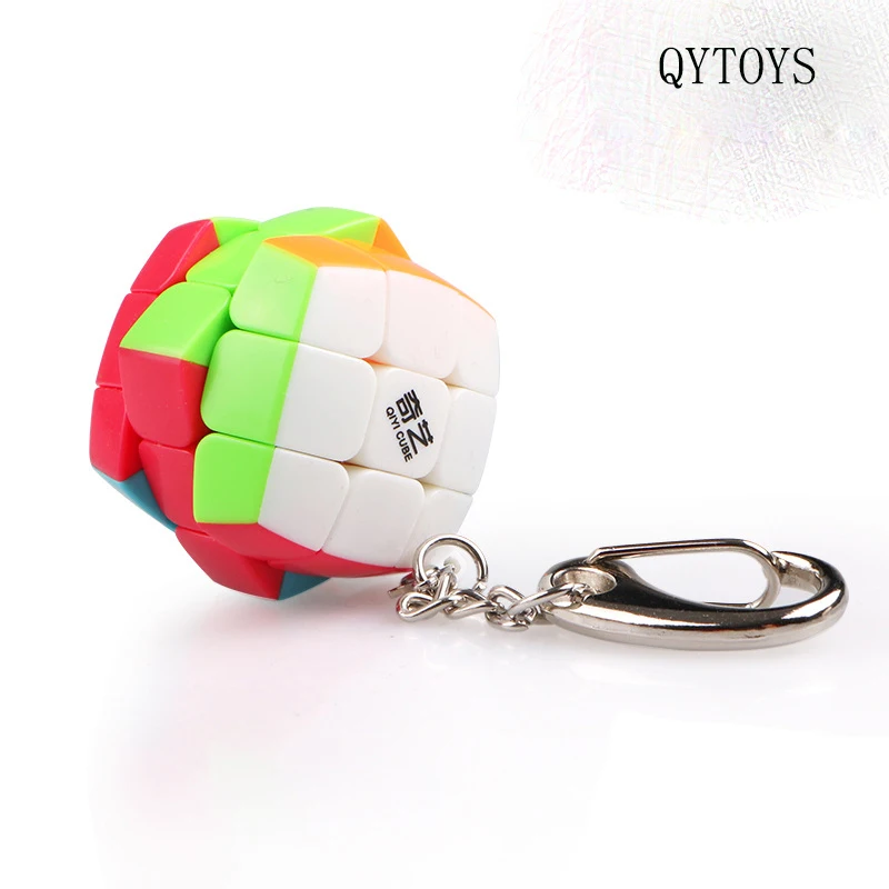 QYTOYS 3cm Mini 3x3x3 hız anahtarlık sihirli küp sticker daha az büküm bulmaca küp oyuncak hediye akıllı anahtar halka çanta dekorasyon sevimli