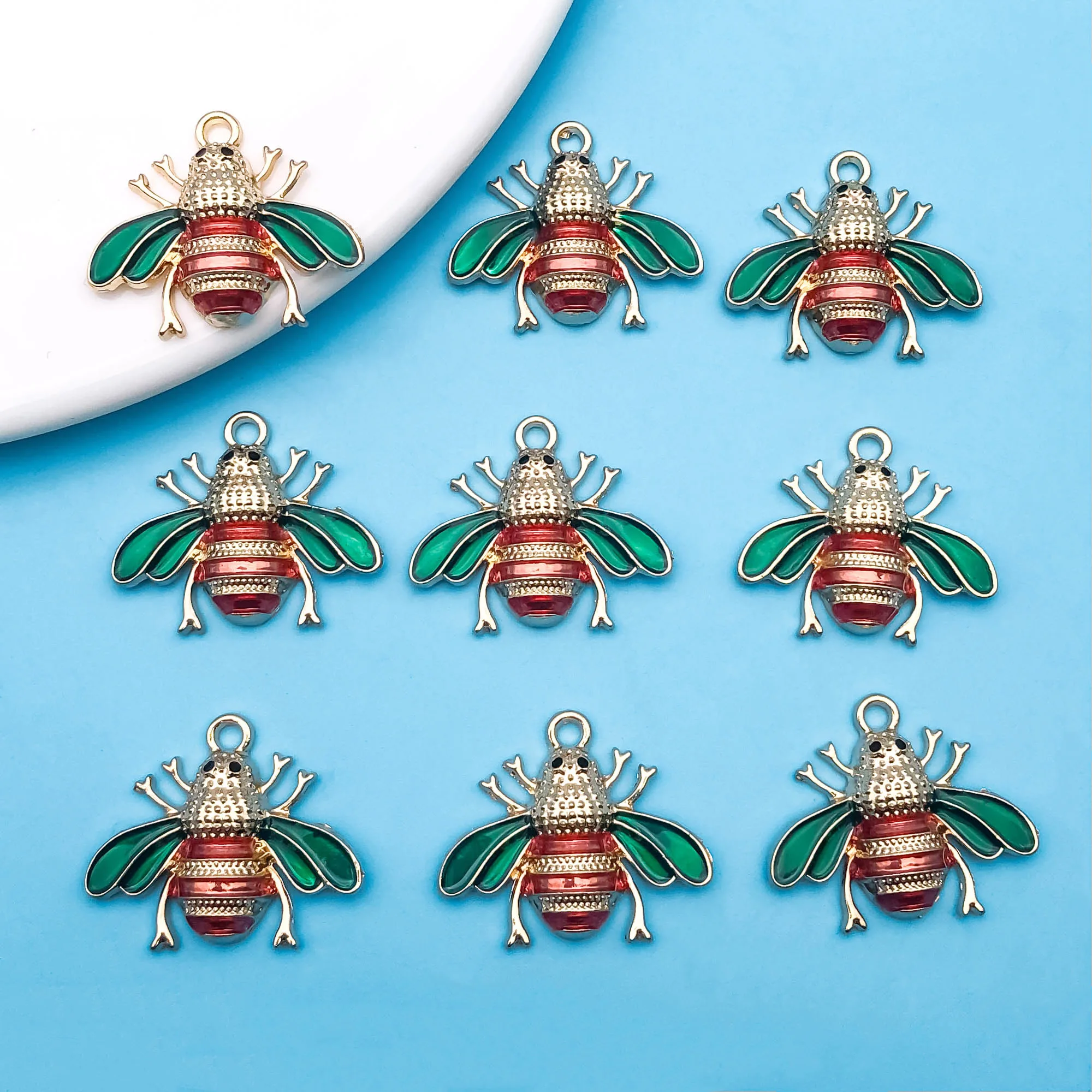 10/20 stücke Emaille goldene Cartoon Biene Charms Anhänger für Schmuck machen Bastel zubehör für DIY Ohrringe Halskette Armband
