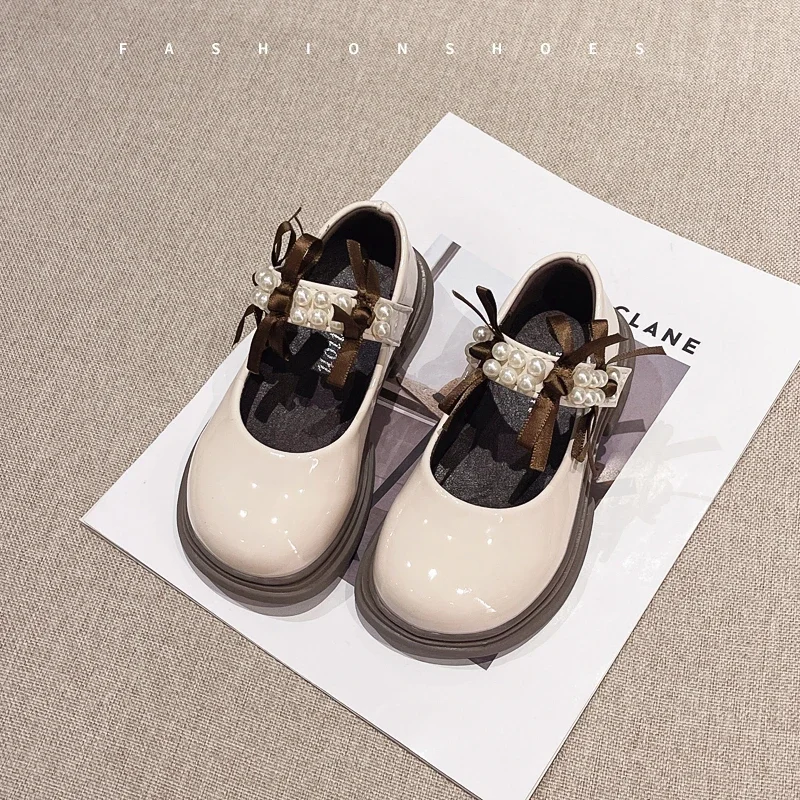 Fashion Children Girls Leather Shoes Glossy Versatile Princess Dress Mary Jane Shoes Sweet Bowknot Kids Causal Shoes Hook Loop